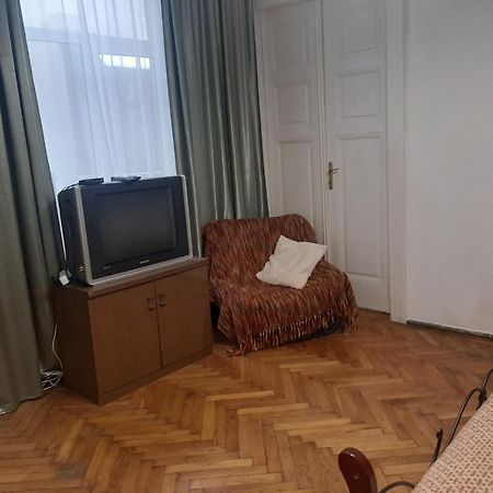 Kvartira Na B Khmelnytskoho Λβιβ Εξωτερικό φωτογραφία