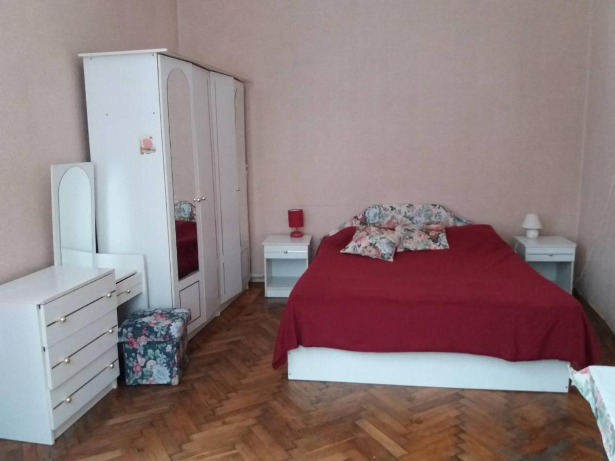 Kvartira Na B Khmelnytskoho Λβιβ Εξωτερικό φωτογραφία
